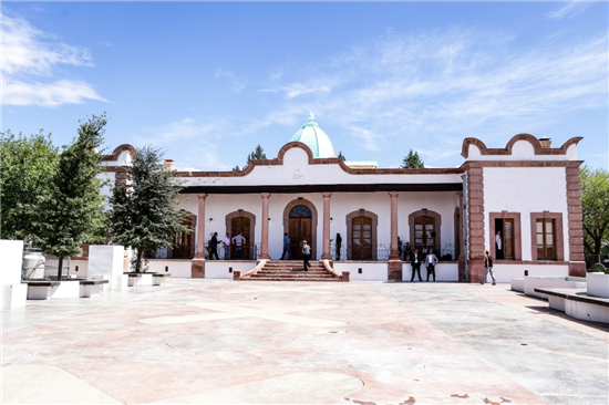 Ex Hacienda El Sauz (Museo de la Apachería)